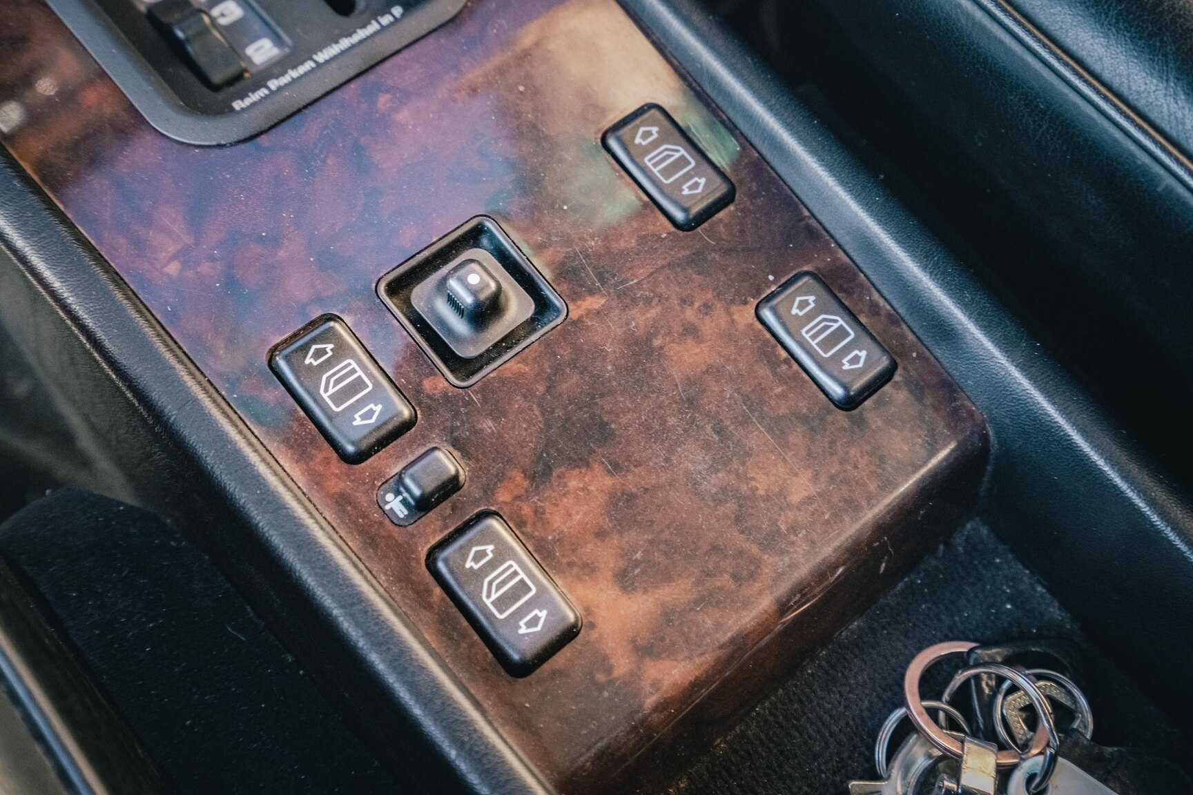 Interiörbild 1991 Mercedes-Benz 300E-24 (10)