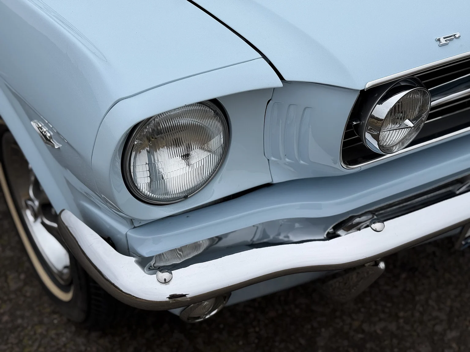 Exteriörbild på 1966 Ford Mustang Convertible 289 V8 (36)