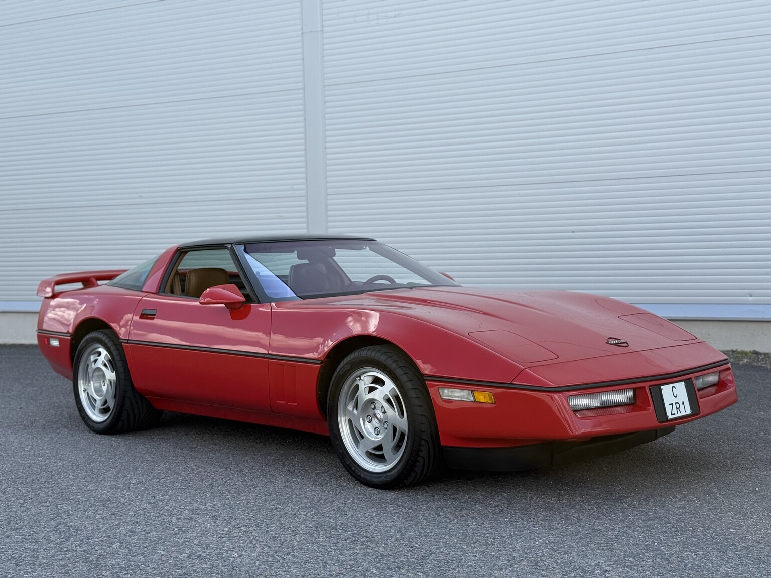 Exterior image of 1990 Chevrolet Corvette ZR-1 Targa