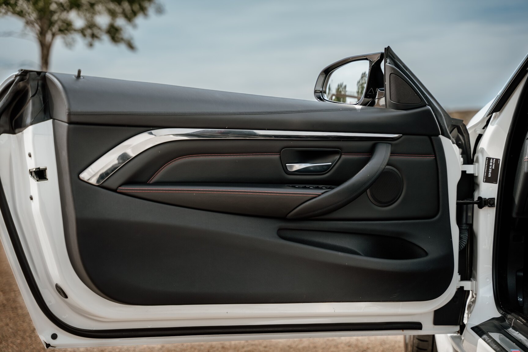 Interior image of 2015 BMW M4 Cabriolet