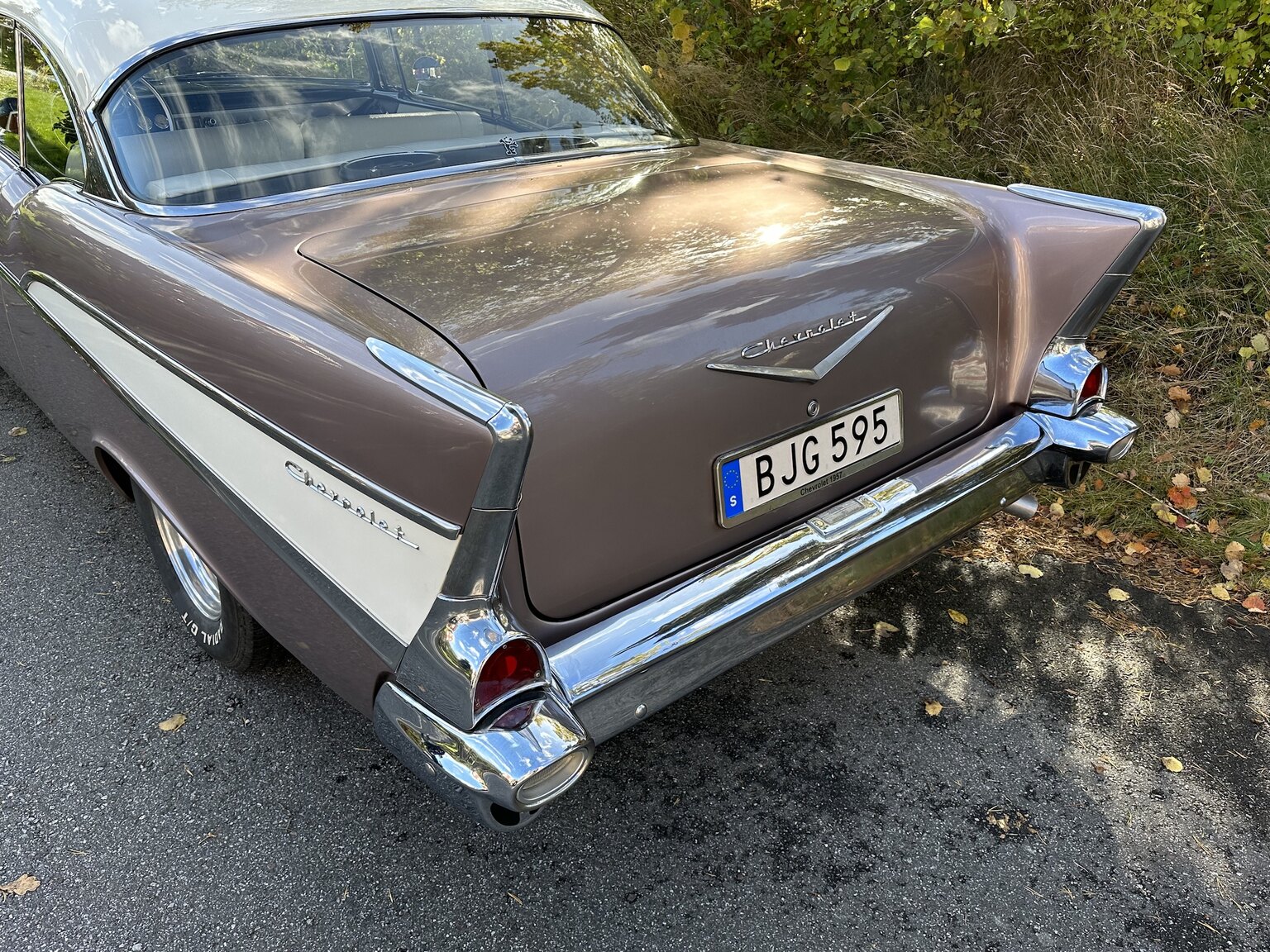 Aussenfoto 1957 Chevrolet Two-Ten Restomod (63)