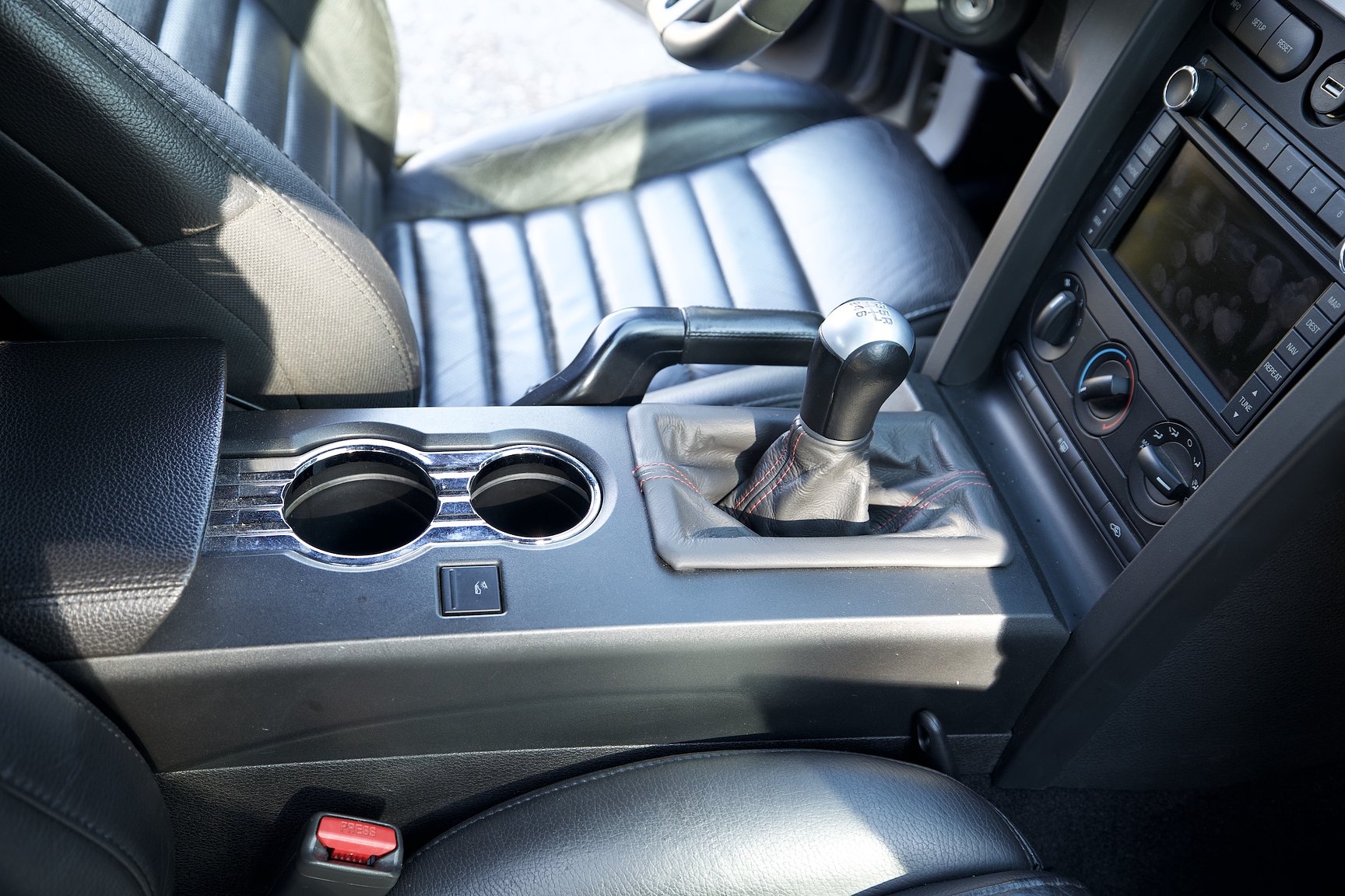 Interior image of 2008 Ford Mustang Shelby GT500 Convertible Manuell