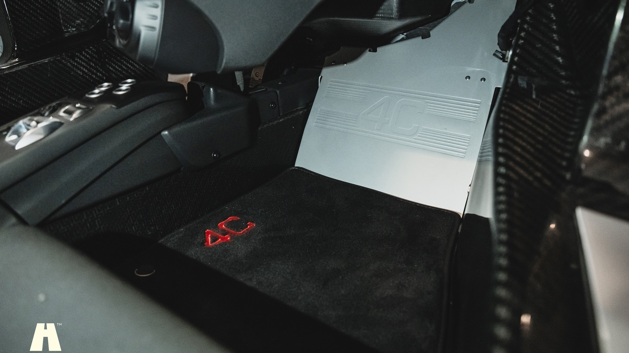 Interiörbild 2016 Alfa Romeo 4C (20)