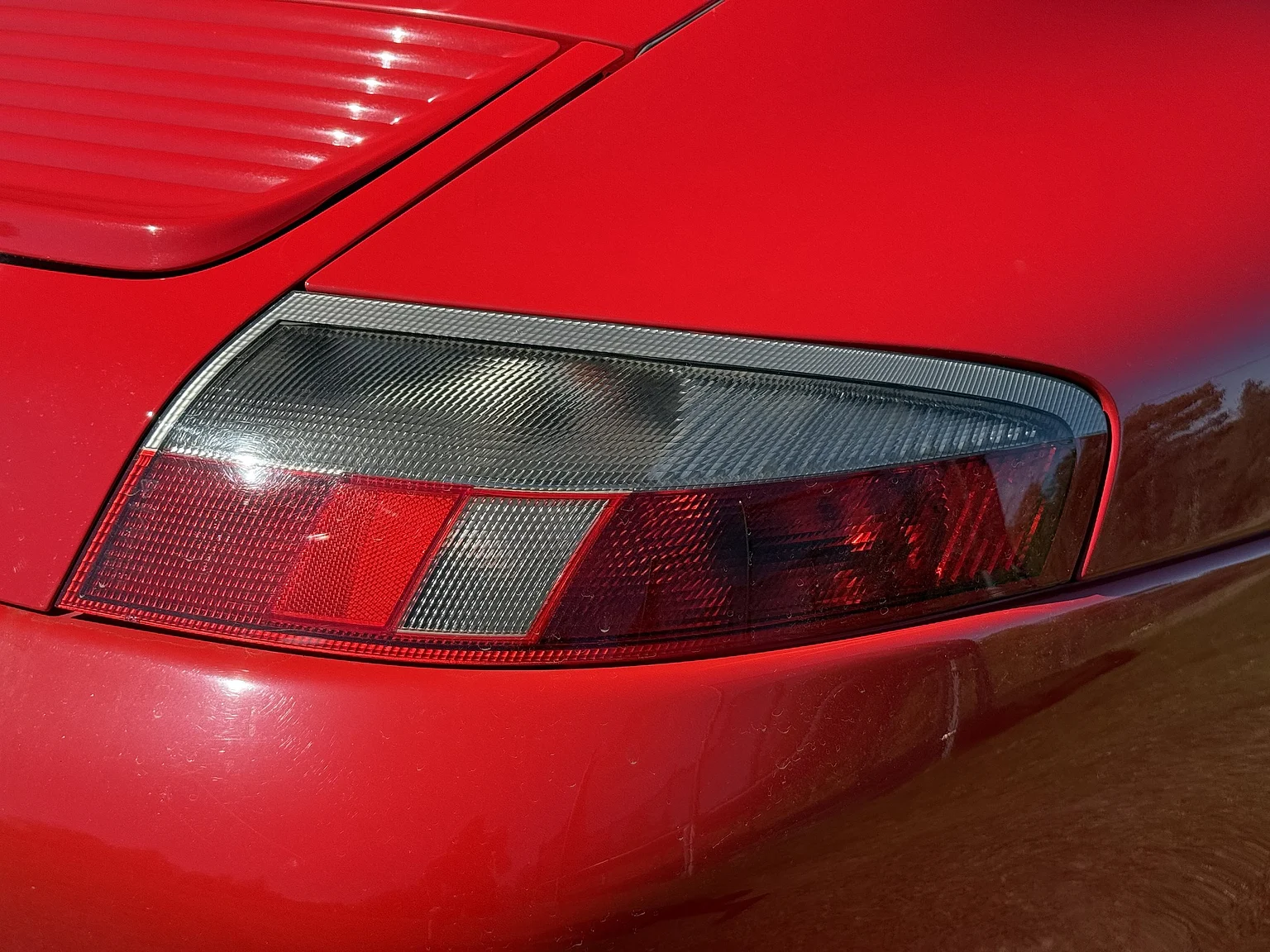 Exterior image of 1998 Porsche 996 Carrera (27)
