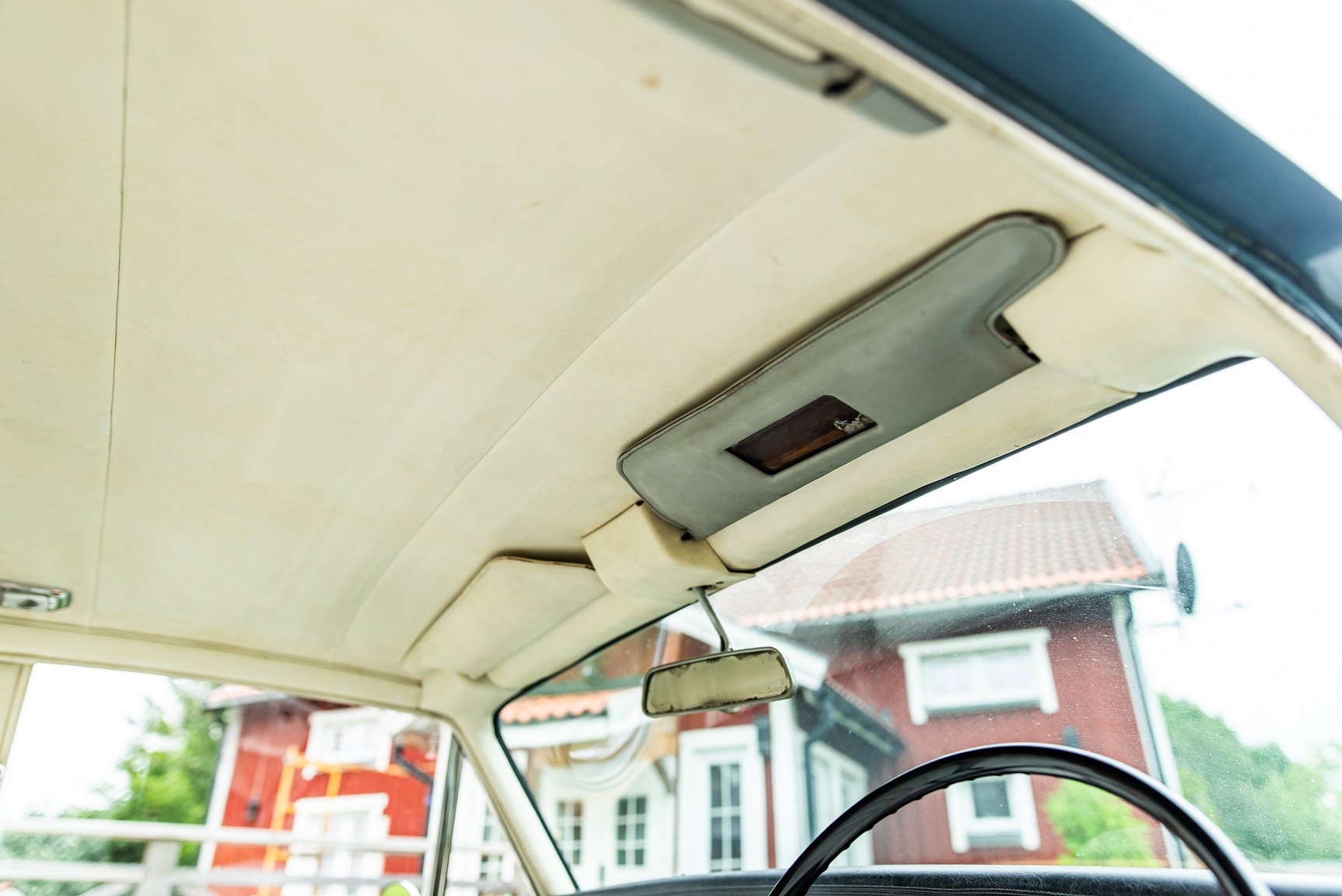Interior image of 1972 Rolls-Royce Silver Shadow