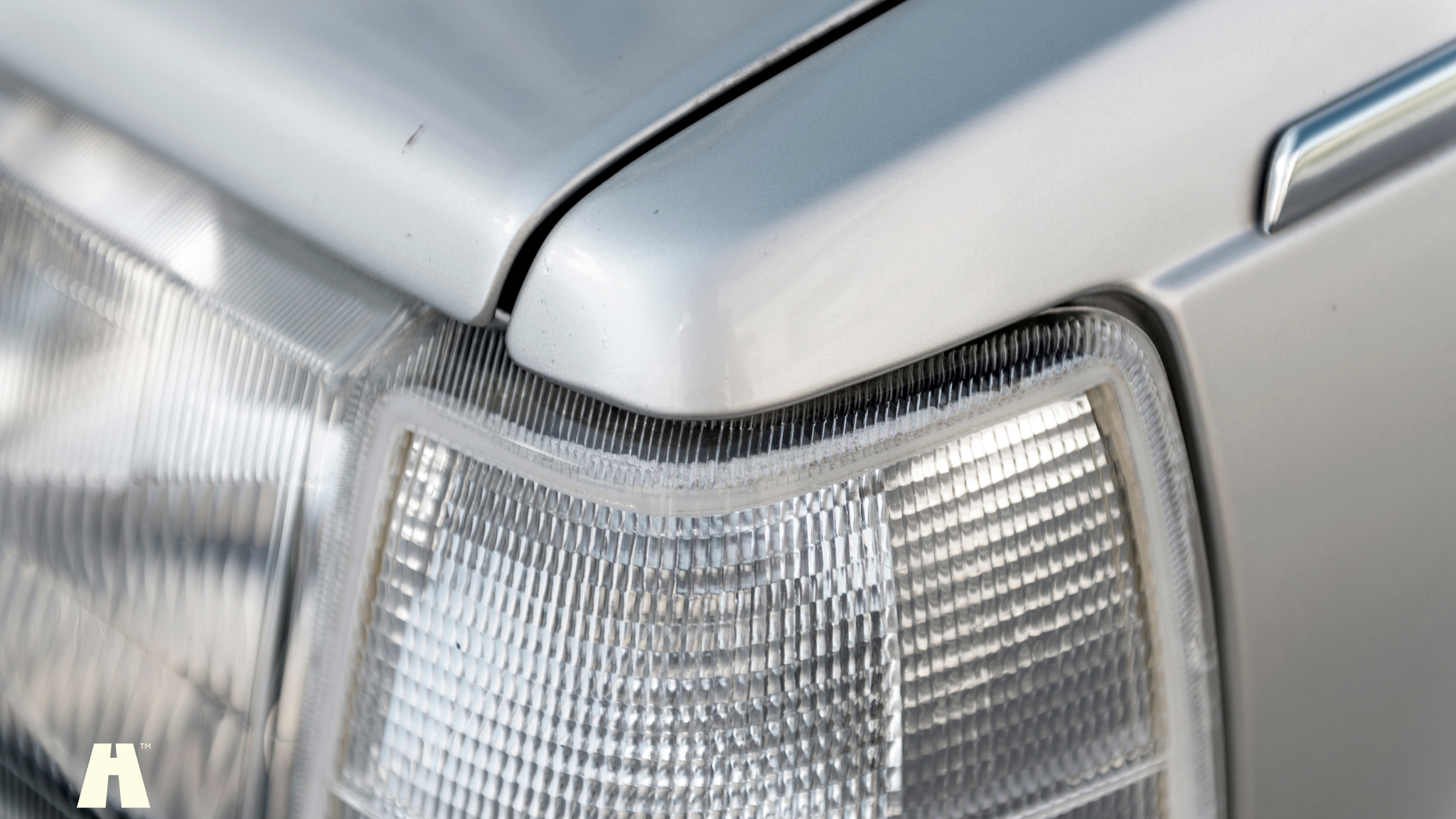 Exterior image of 1991 Volvo 960 Executive