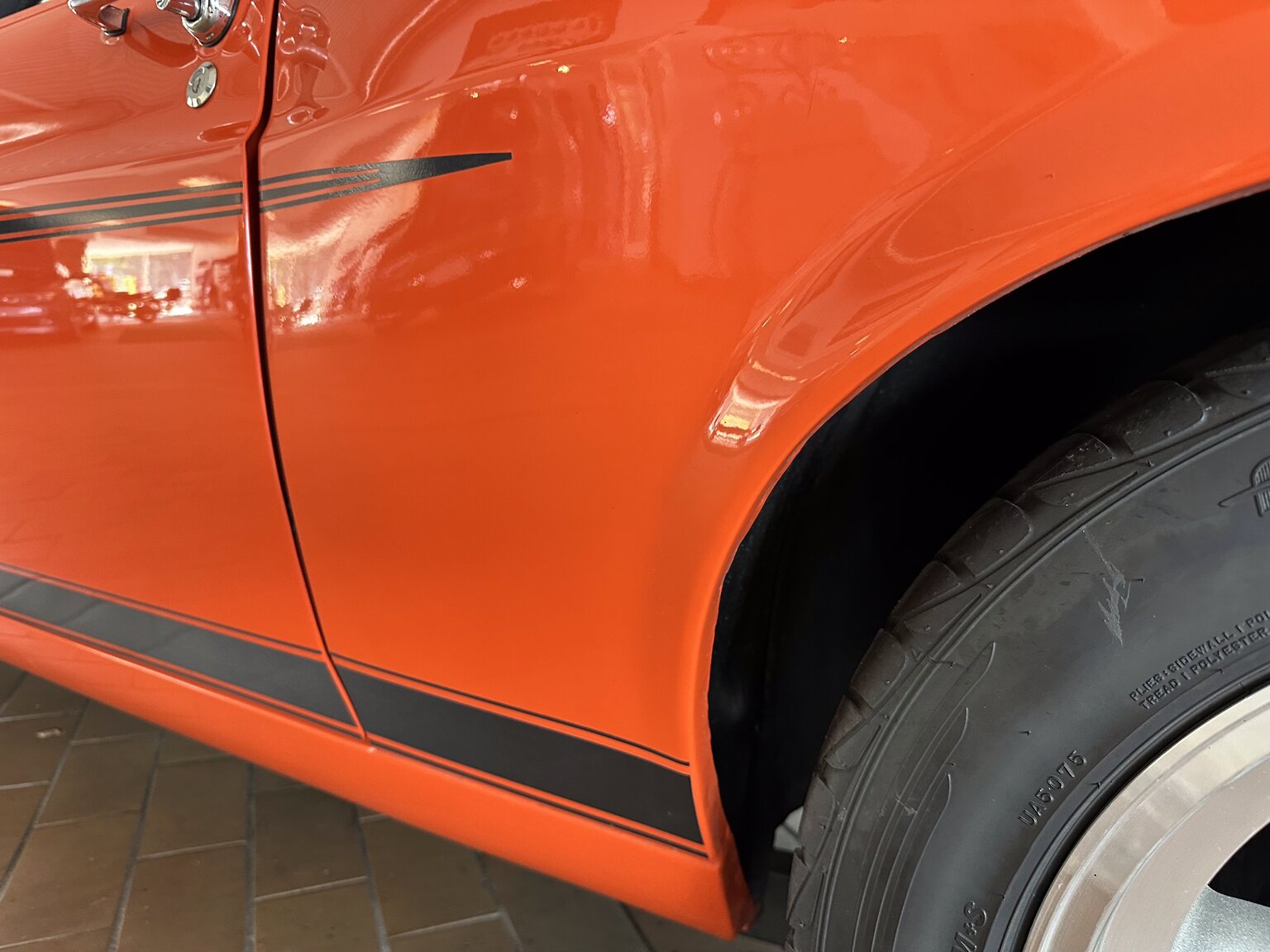 Exteriörbild på 1969 Ford Mustang Fastback Boss Race Car