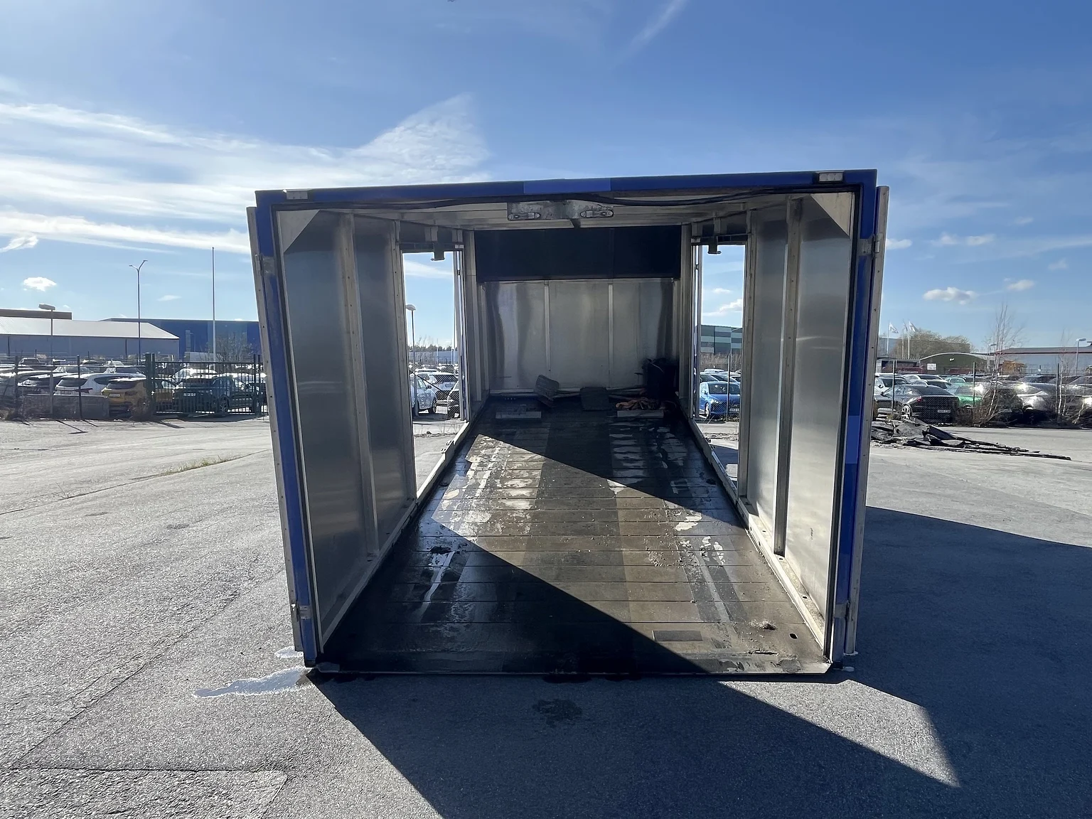 Exteriörbild på 2022 Iveco Daily 70-180 chassis Biltransport (6)