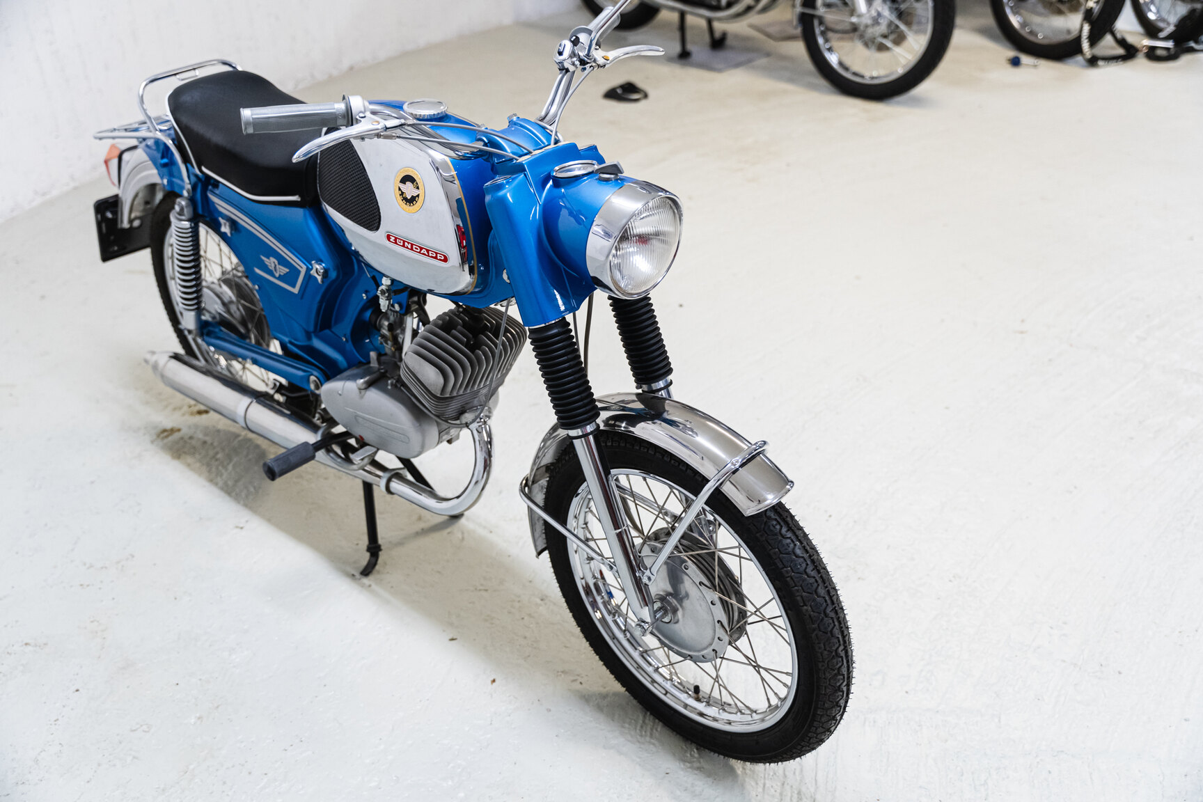 Aussenfoto 1969 Zundapp KS100