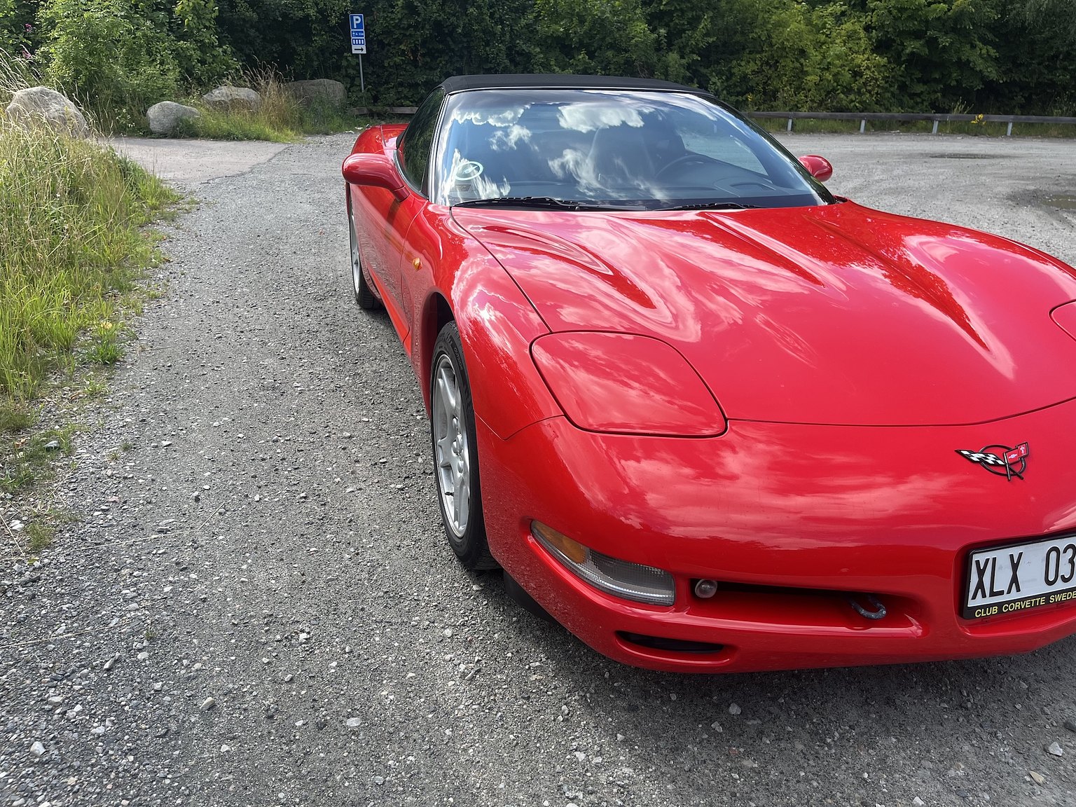 Exterior image of 2000 Chevrolet Corvette Cabriolet
