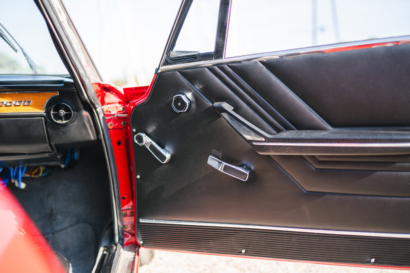 Interior image of 1972 Alfa Romeo 2000 GTV