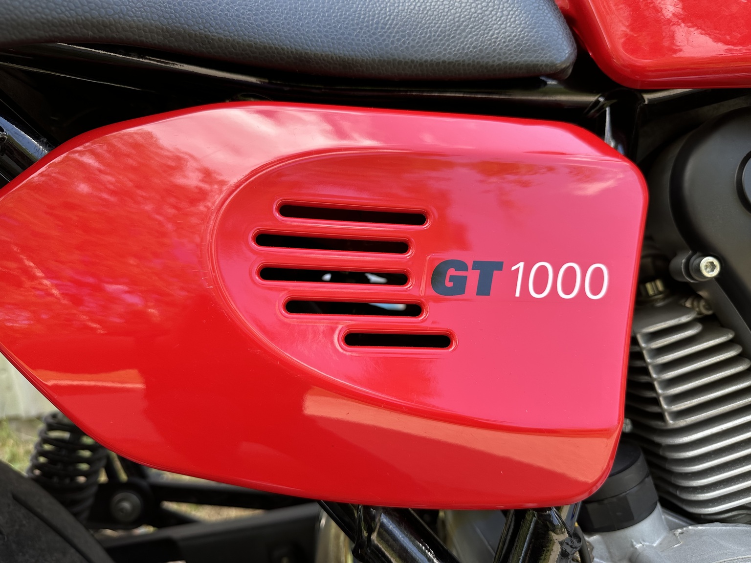 Aussenfoto 2006 Ducati 1000 GT (44)