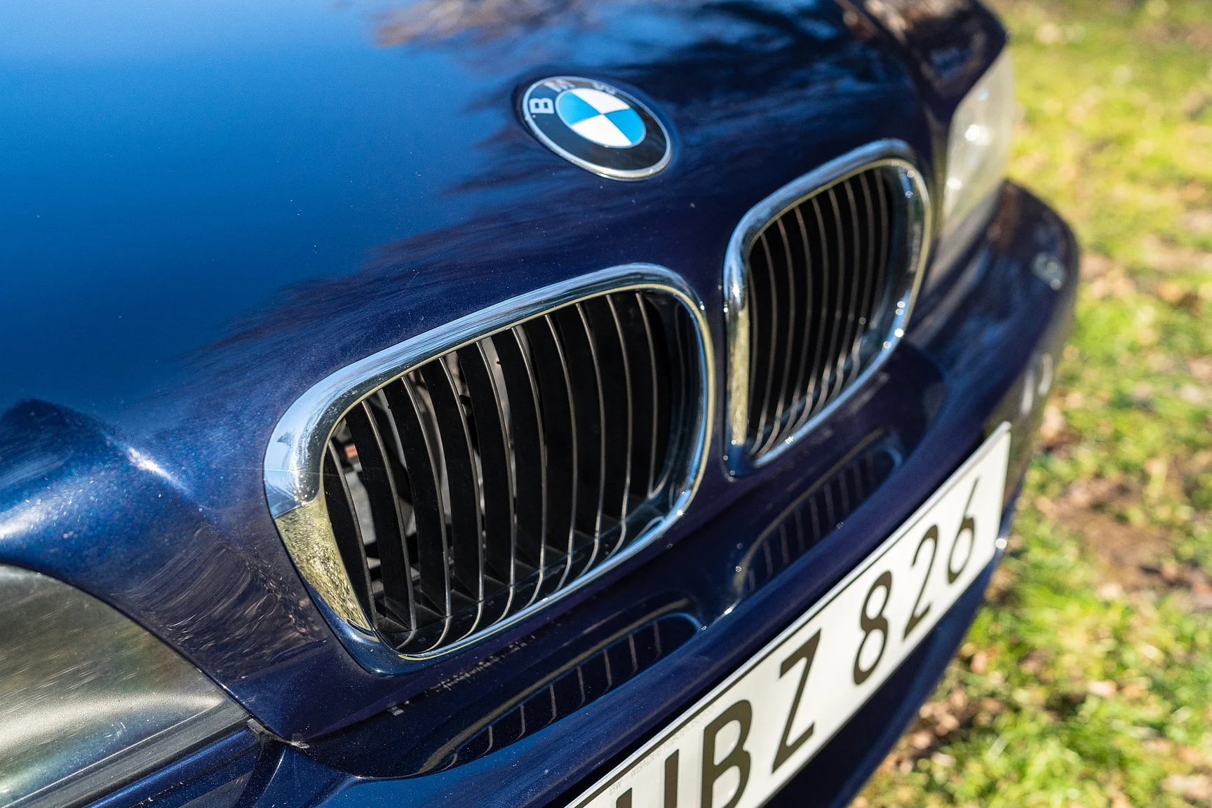 Exterior image of 1996 BMW 540iA (3)