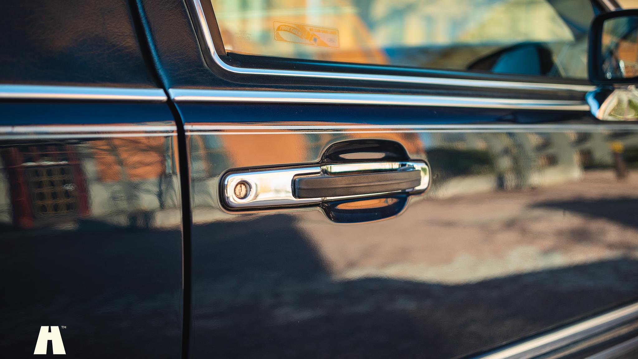 Exteriörbild på 1992 Lincoln Town Car Limousine 