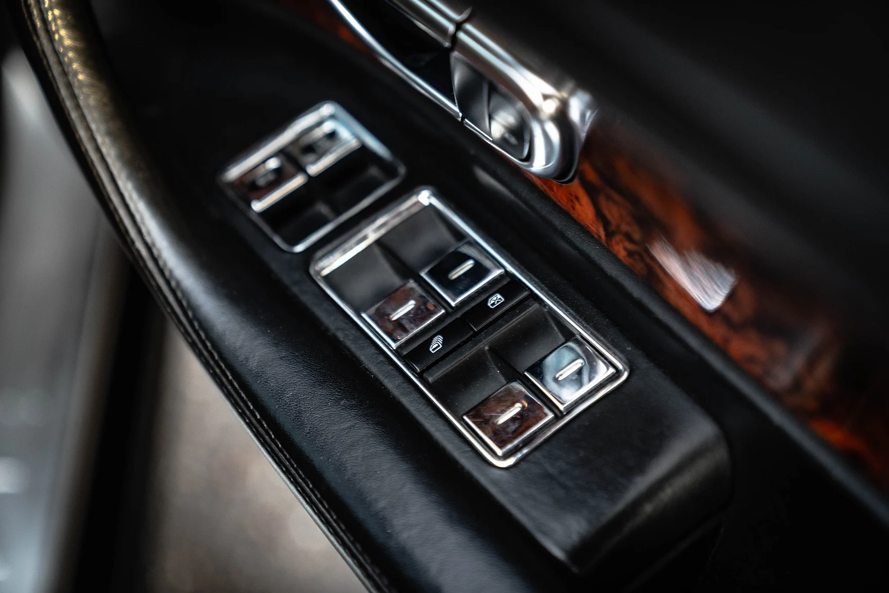 Innenraumfoto von 2007 Bentley Continental GTC (45)