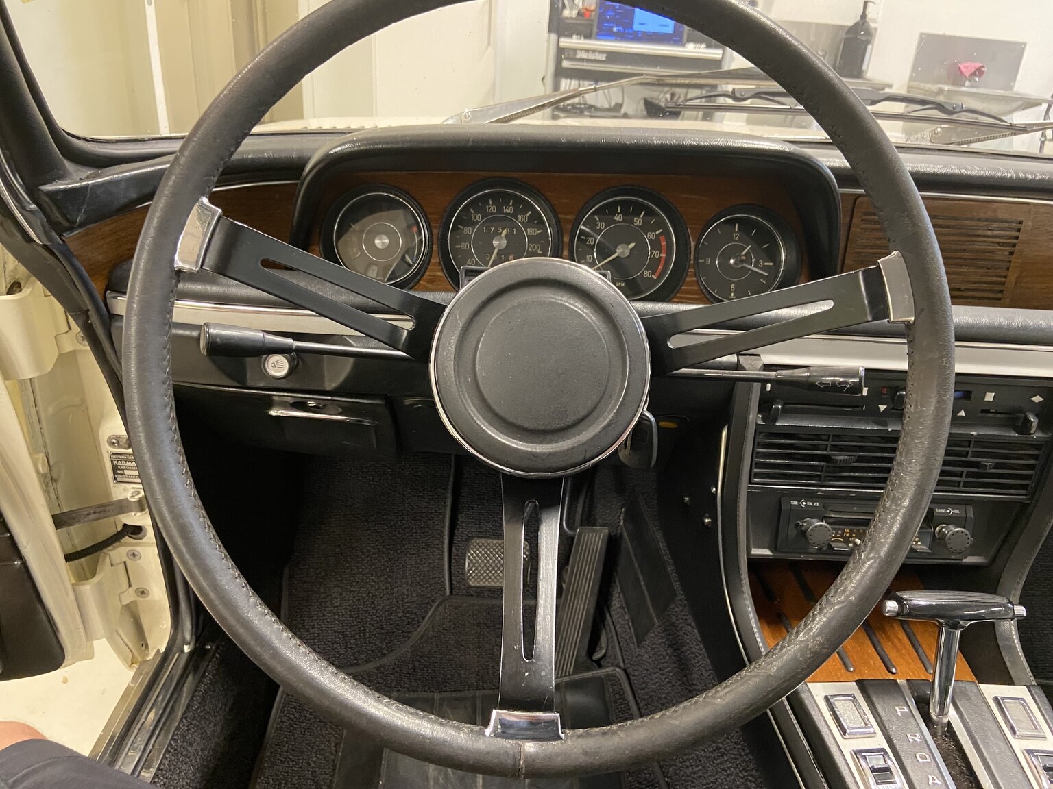 Interiörbild 1971 BMW 2800 CS