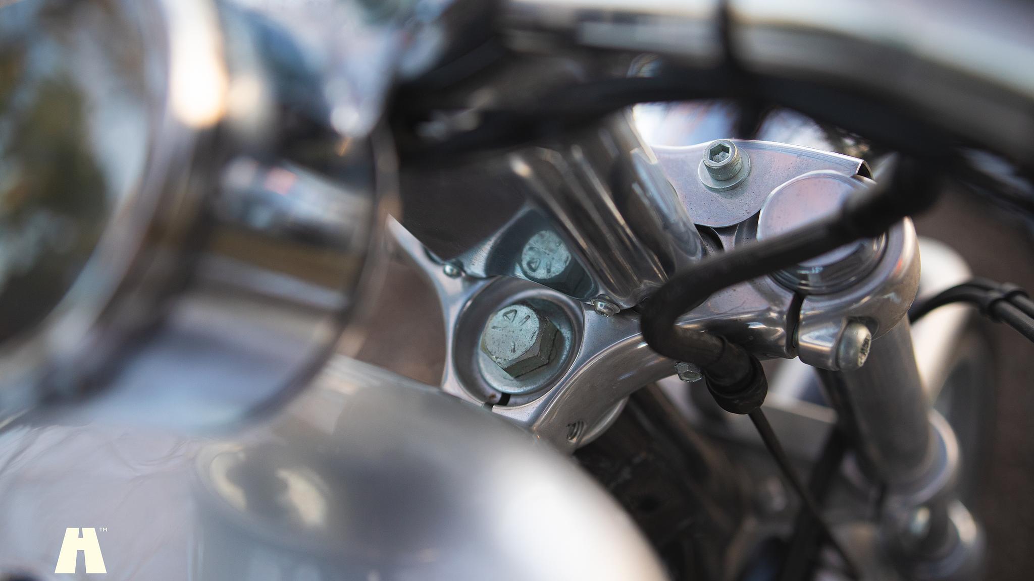 Image of 2003 Harley Davidson Sportster 1200C 100th Anniversary Edition mechanics