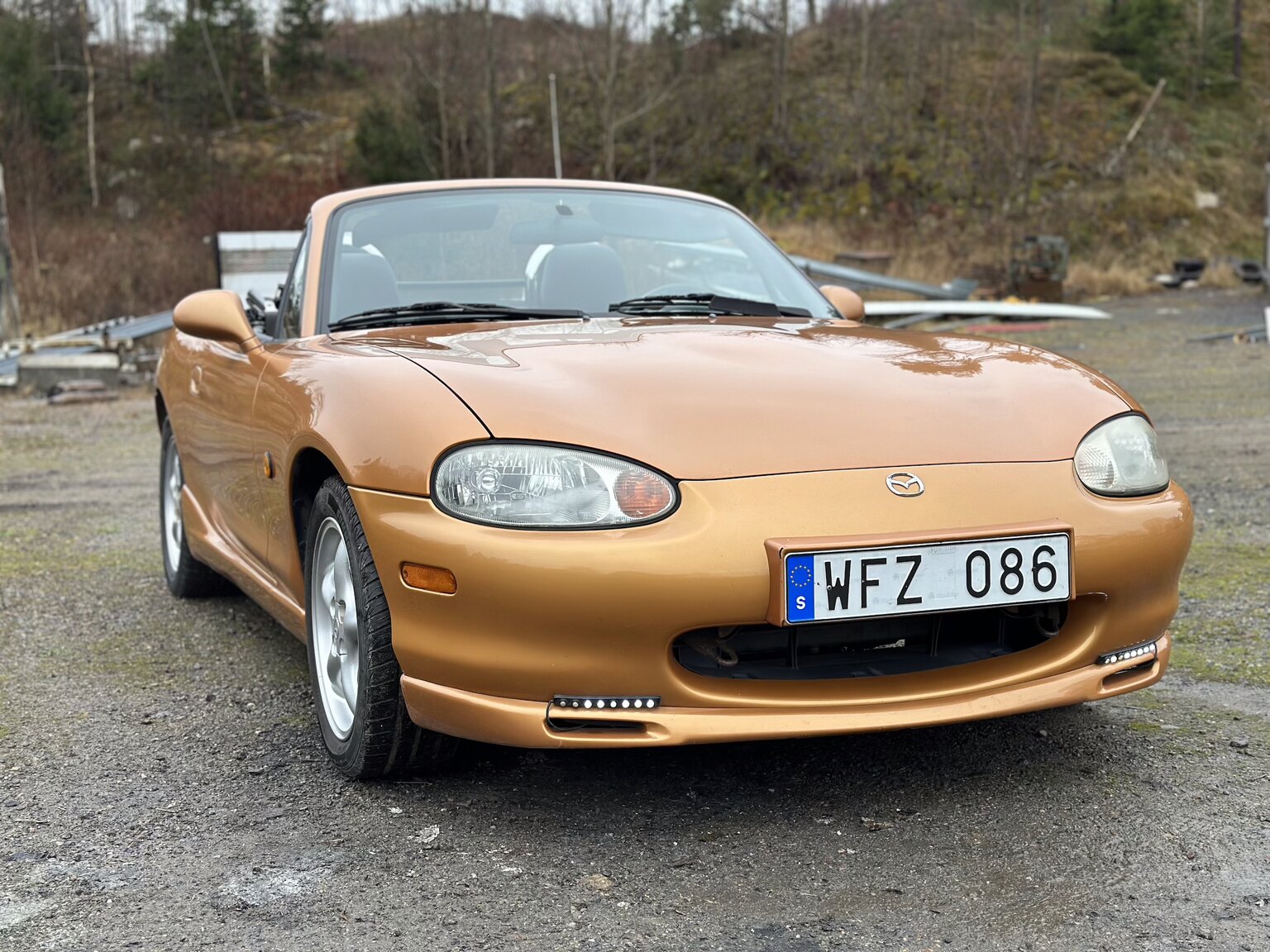 Exteriörbild på 1998 Mazda Miata MX-5 NB