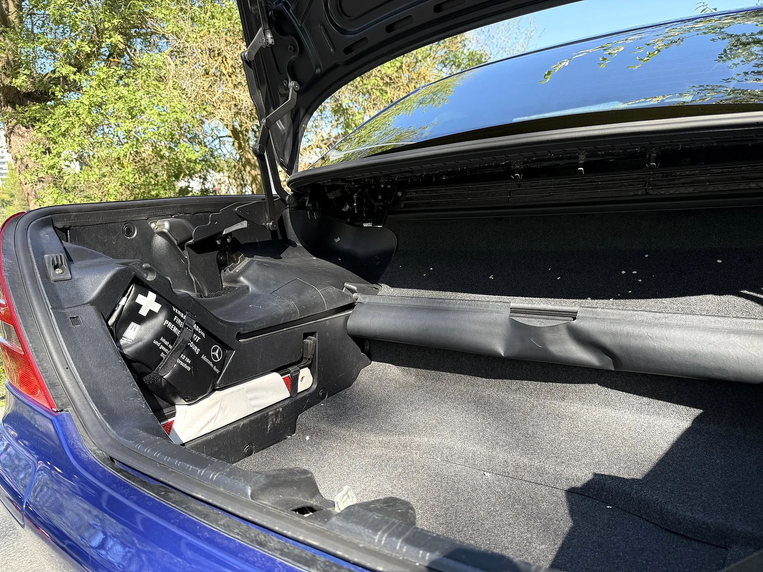 Innenraumfoto von 1997 Mercedes-Benz 230 SLK (73)
