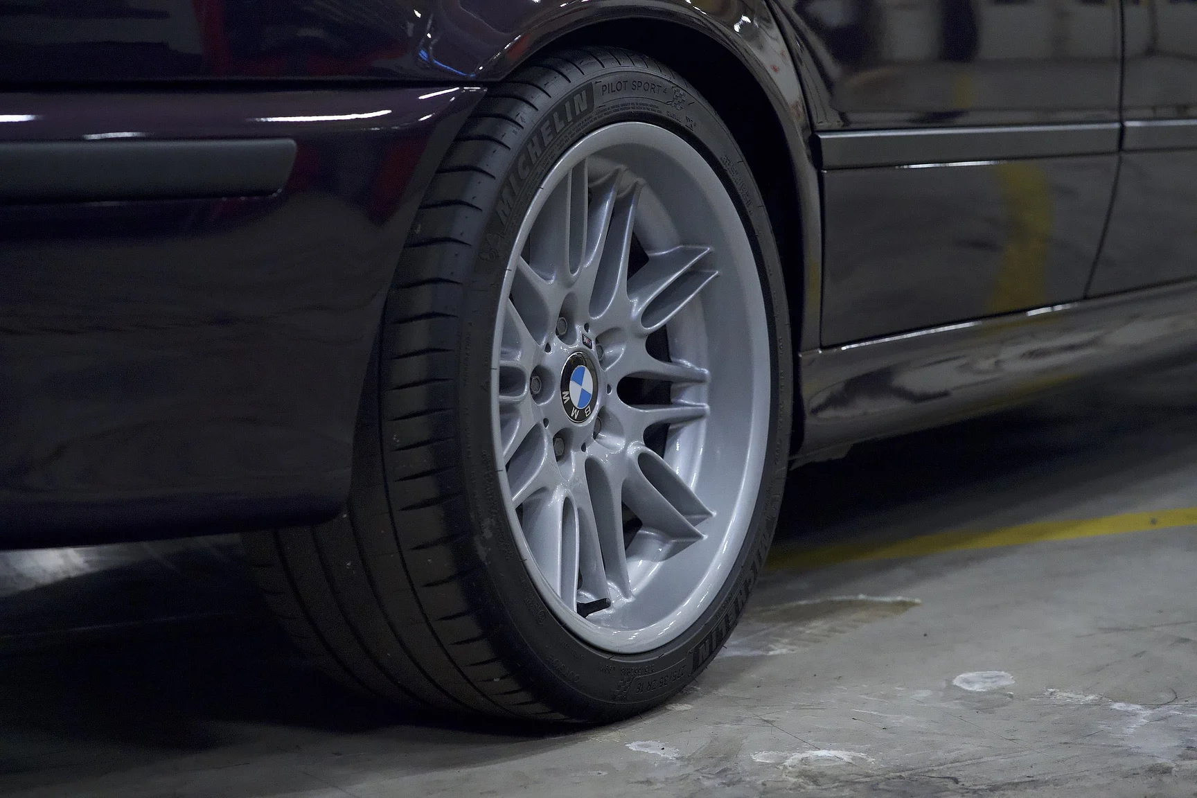 Exteriörbild på 2002 BMW M5 E39 (63)