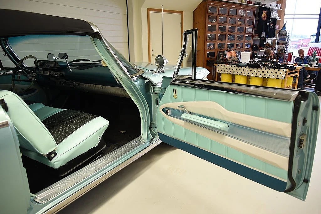 Bild på 1960 Plymouth Fury (65)