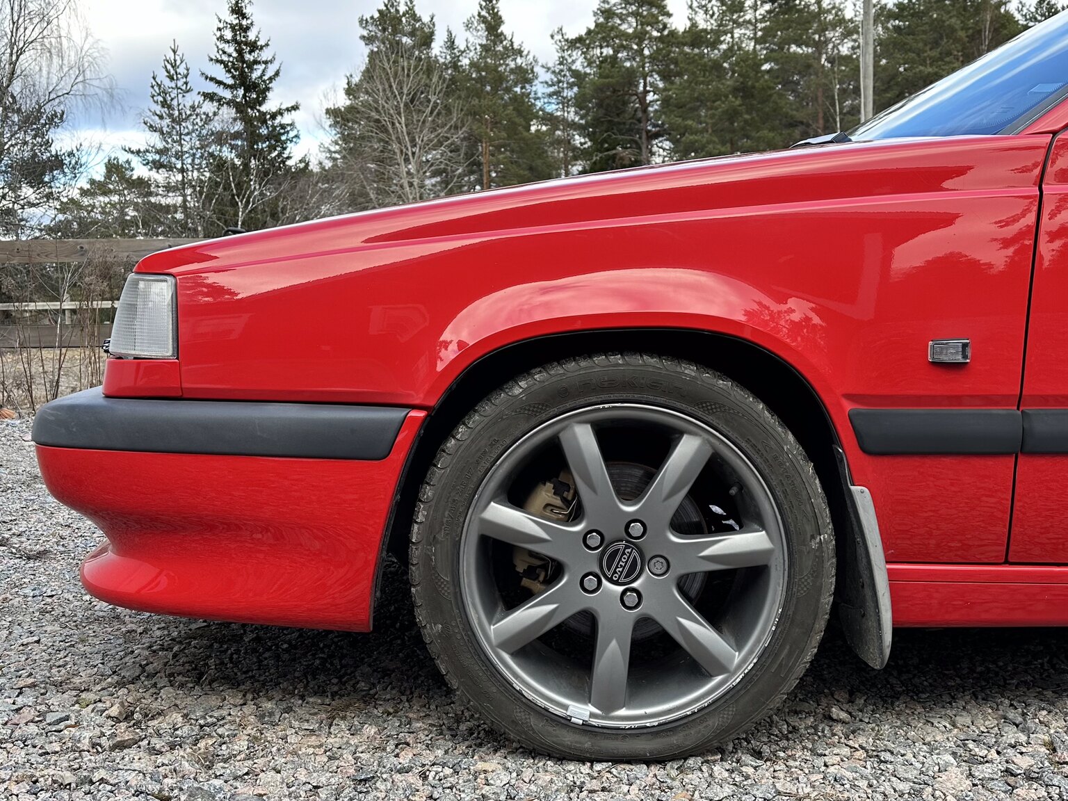 Exteriörbild på 1997 Volvo 850 R