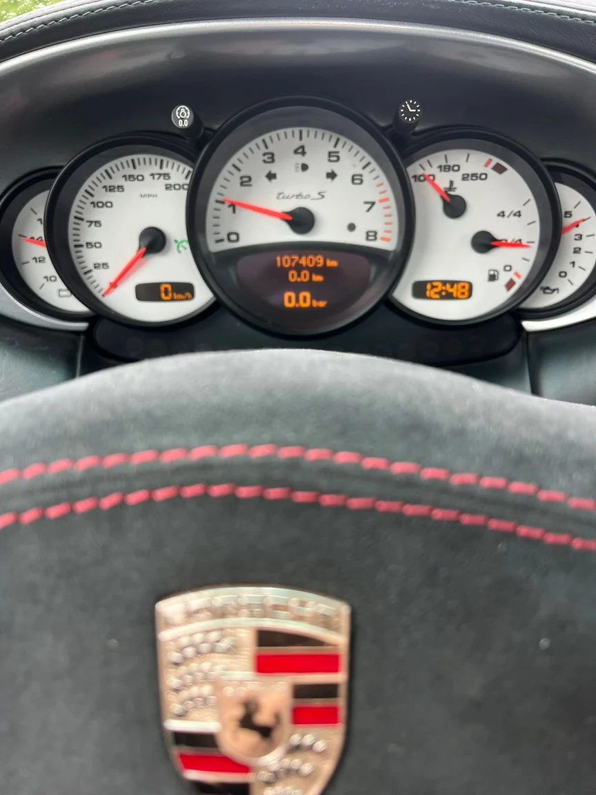 Innenraumfoto von 2005 Porsche 996 Turbo S (51)