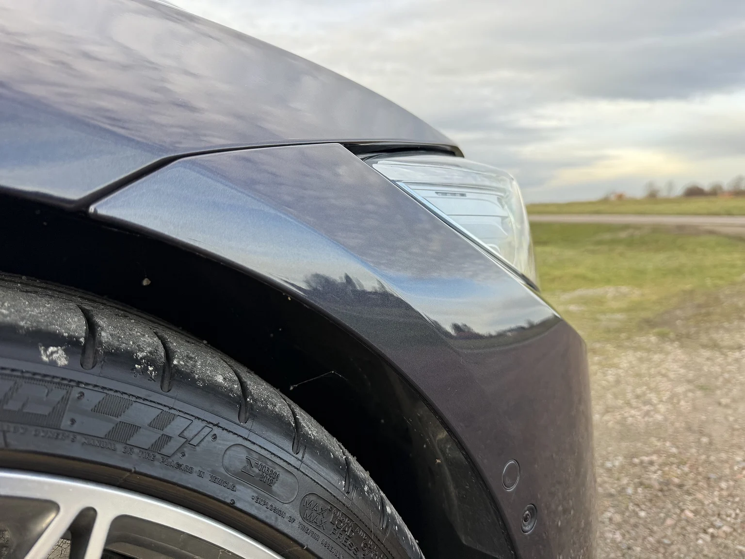 Exteriörbild på 2017 BMW M3 Competition 30 Jahre (51)