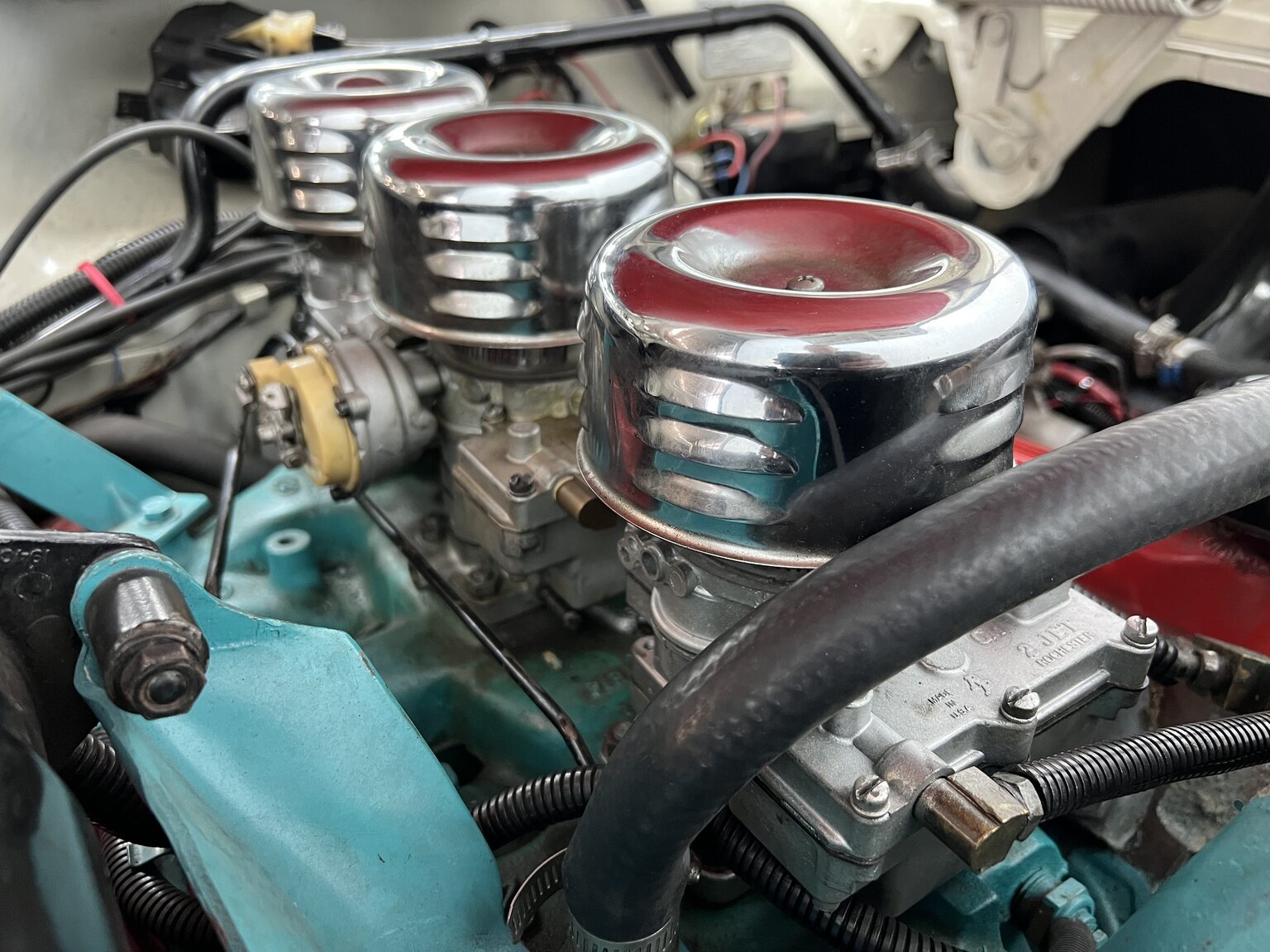 Image of 1958 Pontiac Chieftain mechanics