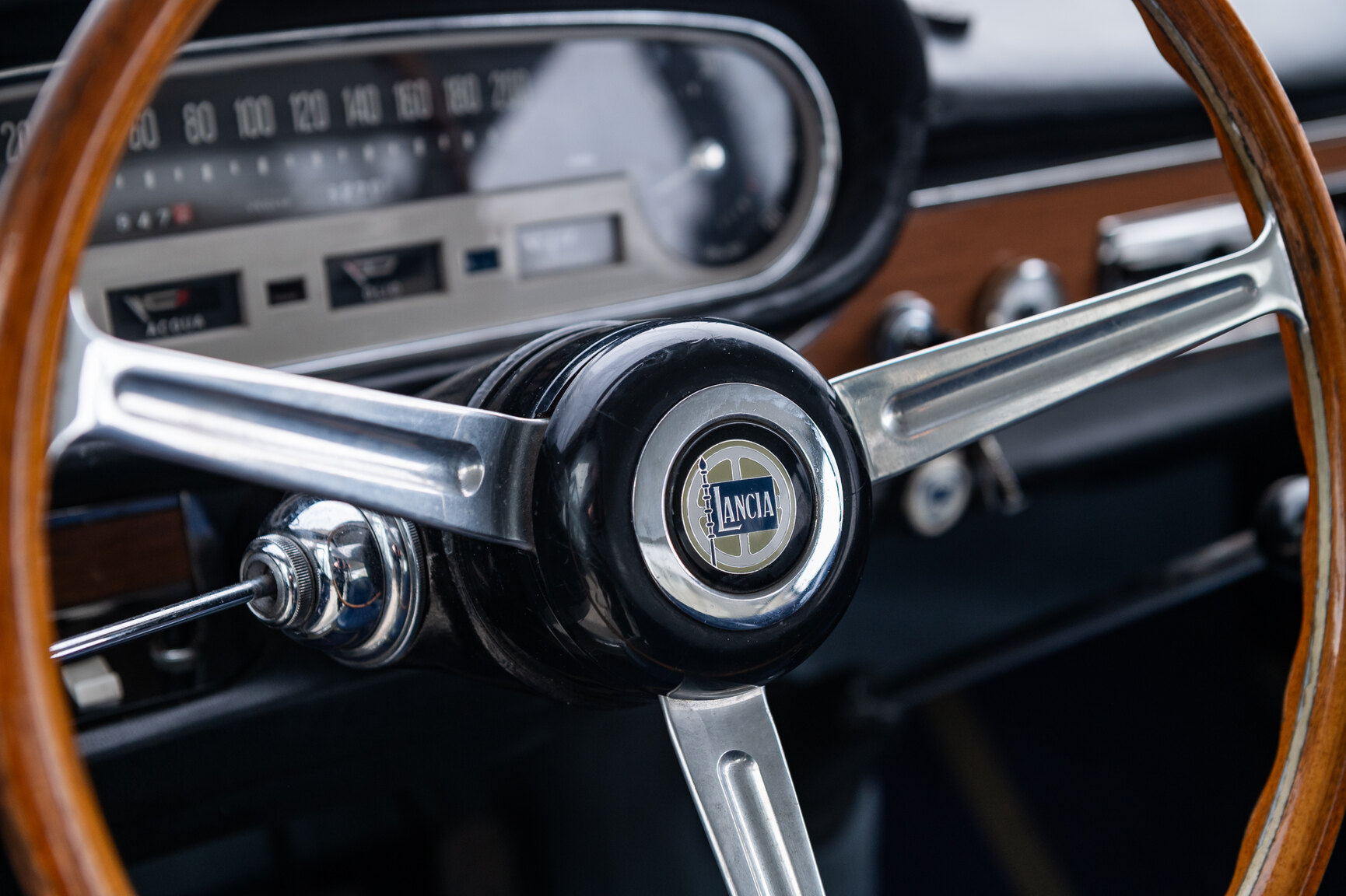 Interior image of 1965 Lancia Flavia Coupé