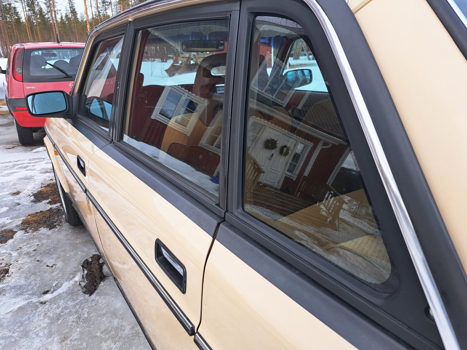 Exteriörbild på 1988 Volvo 240 GL