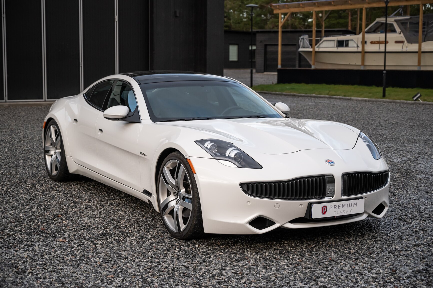 Exteriörbild på 2012 Fisker Karma ES