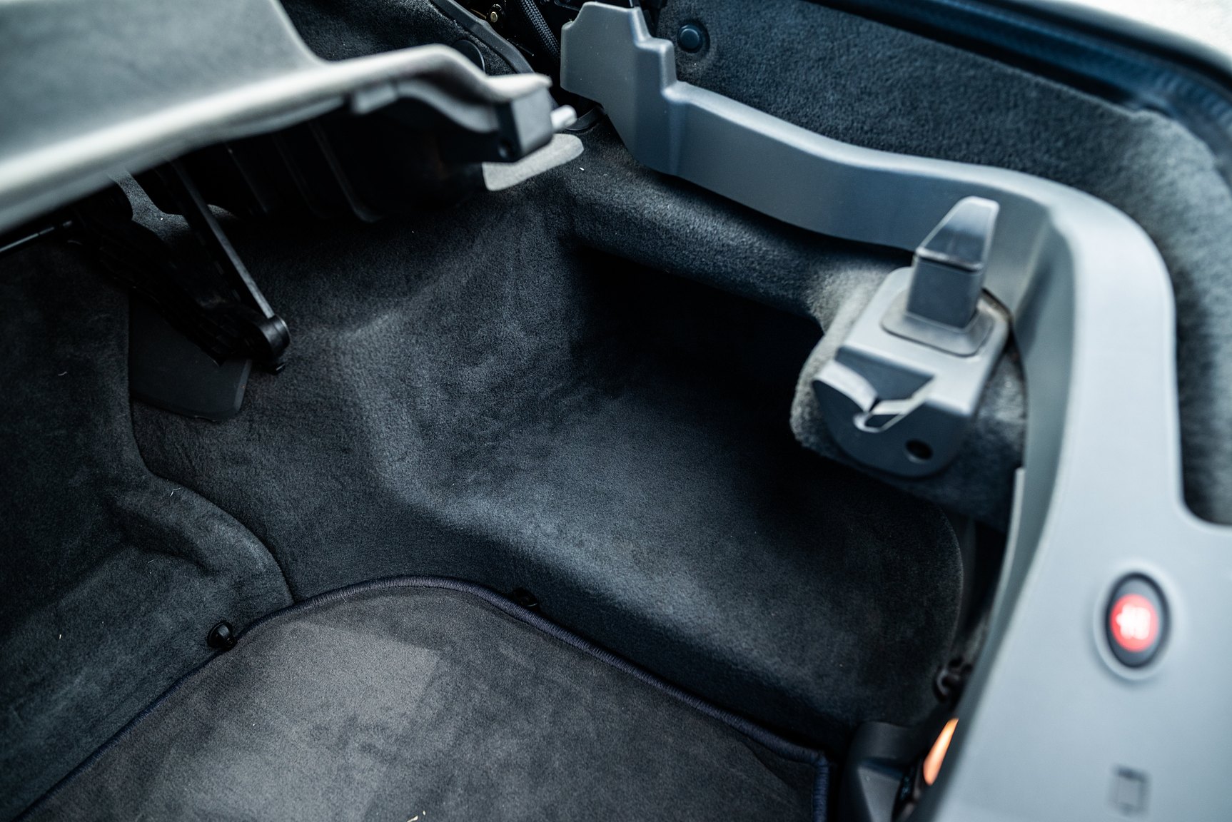 Interior image of 2002 Mercedes SL 55 AMG