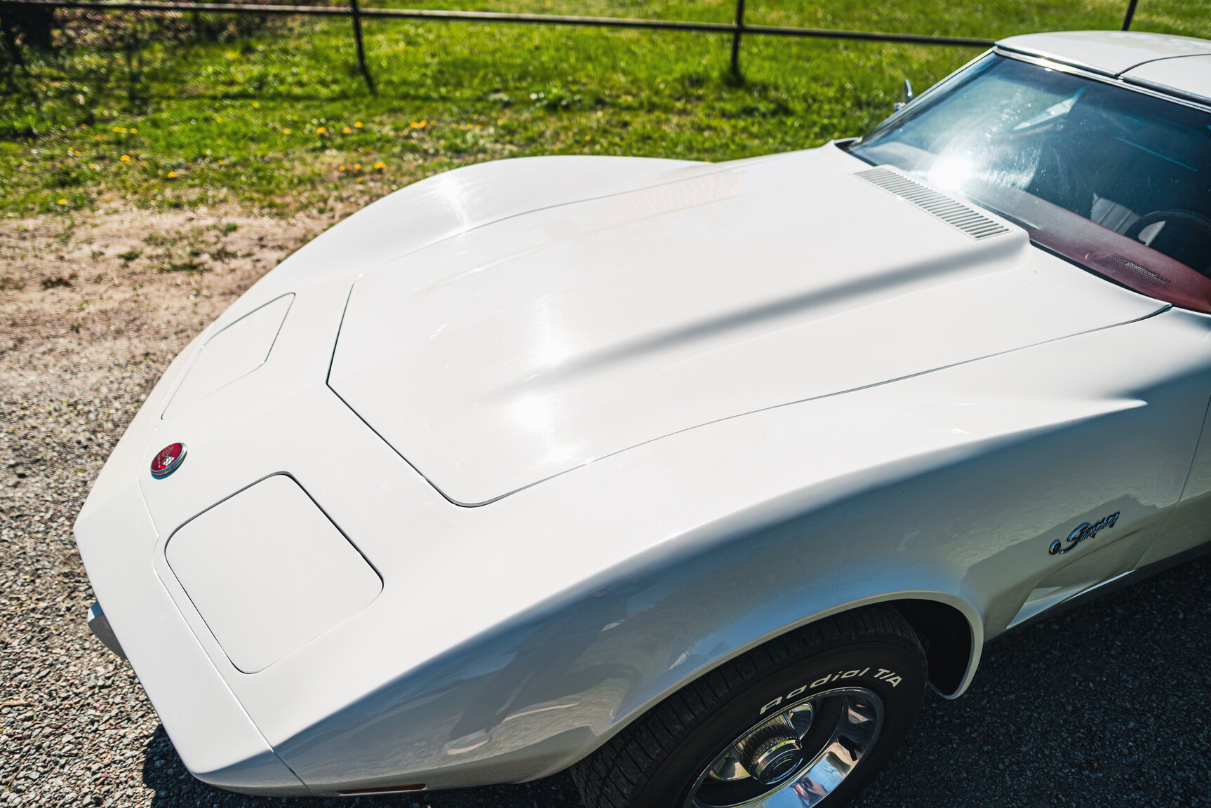 Exterior image of 1975 Chevrolet Corvette Stingray (10)