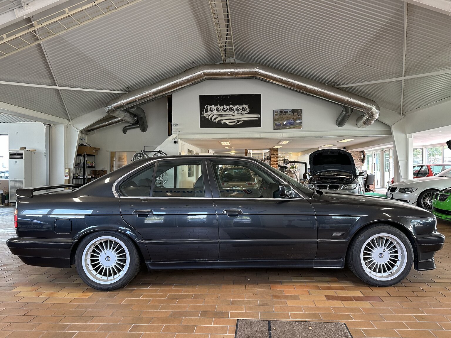 Exterior image of 1991 ALPINA BMW ALPINA B10 BI-TURBO