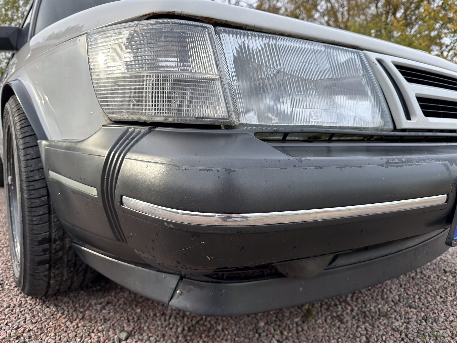 Exterior image of 1991 Saab 900 Turbo