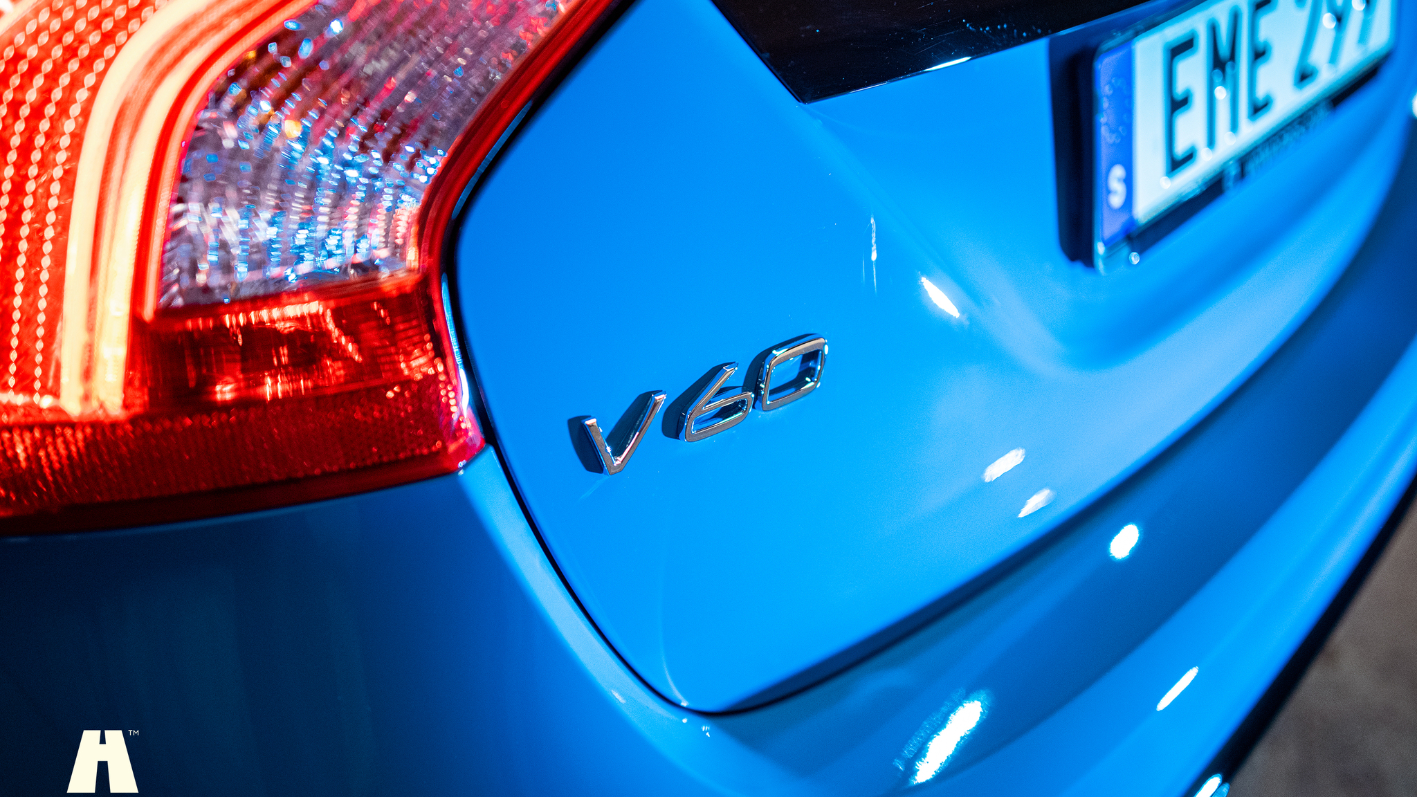 Exterior image of 2017 Volvo V60 Polestar T6