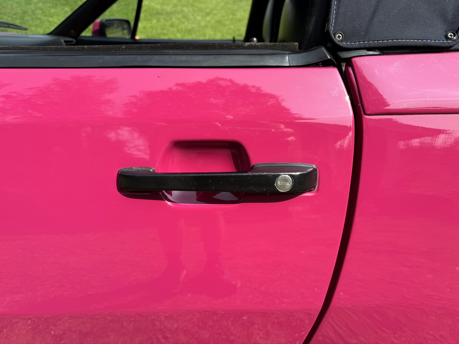 Exterior image of 1990 Porsche 944 S2 Convertible