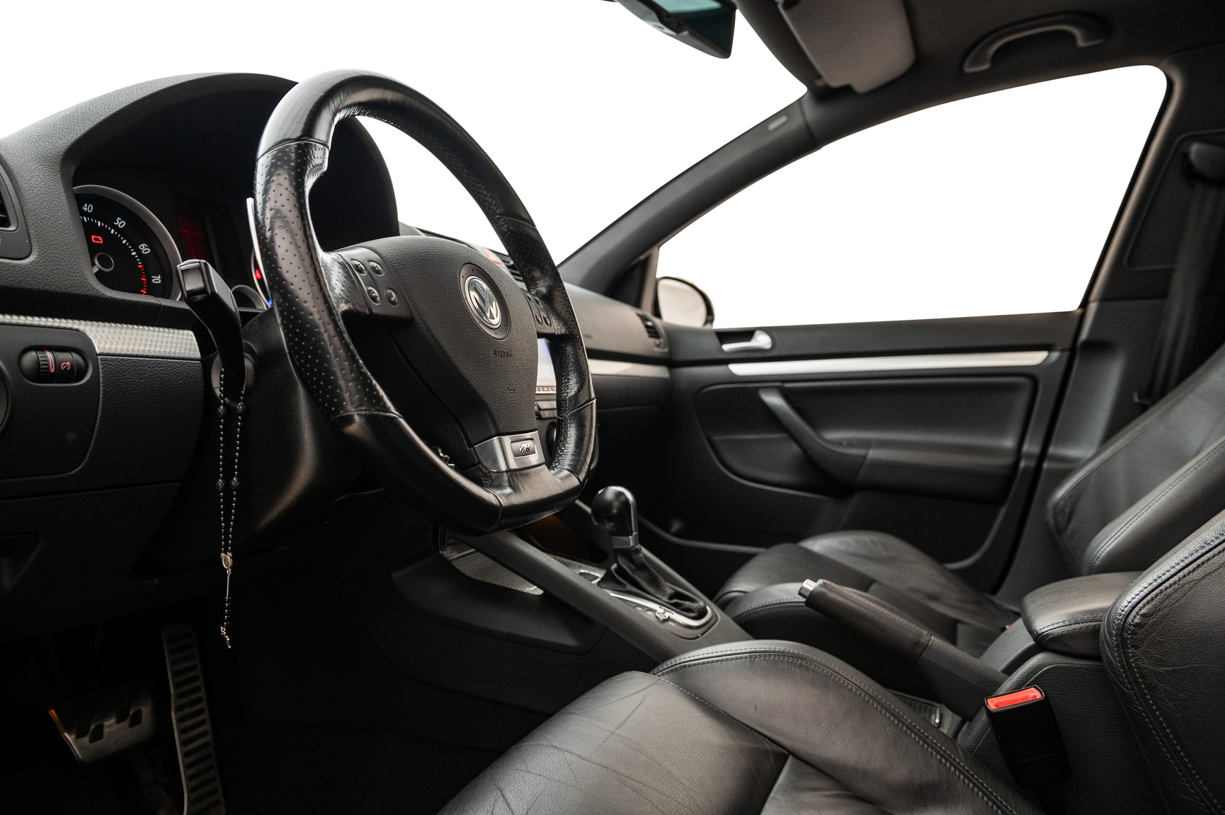 Innenraumfoto von 2006 Volkswagen Golf R32 (15)