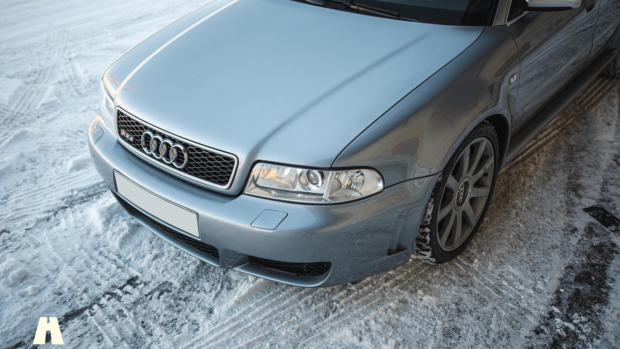 Aussenfoto 2001 Audi RS4 B5 (13)