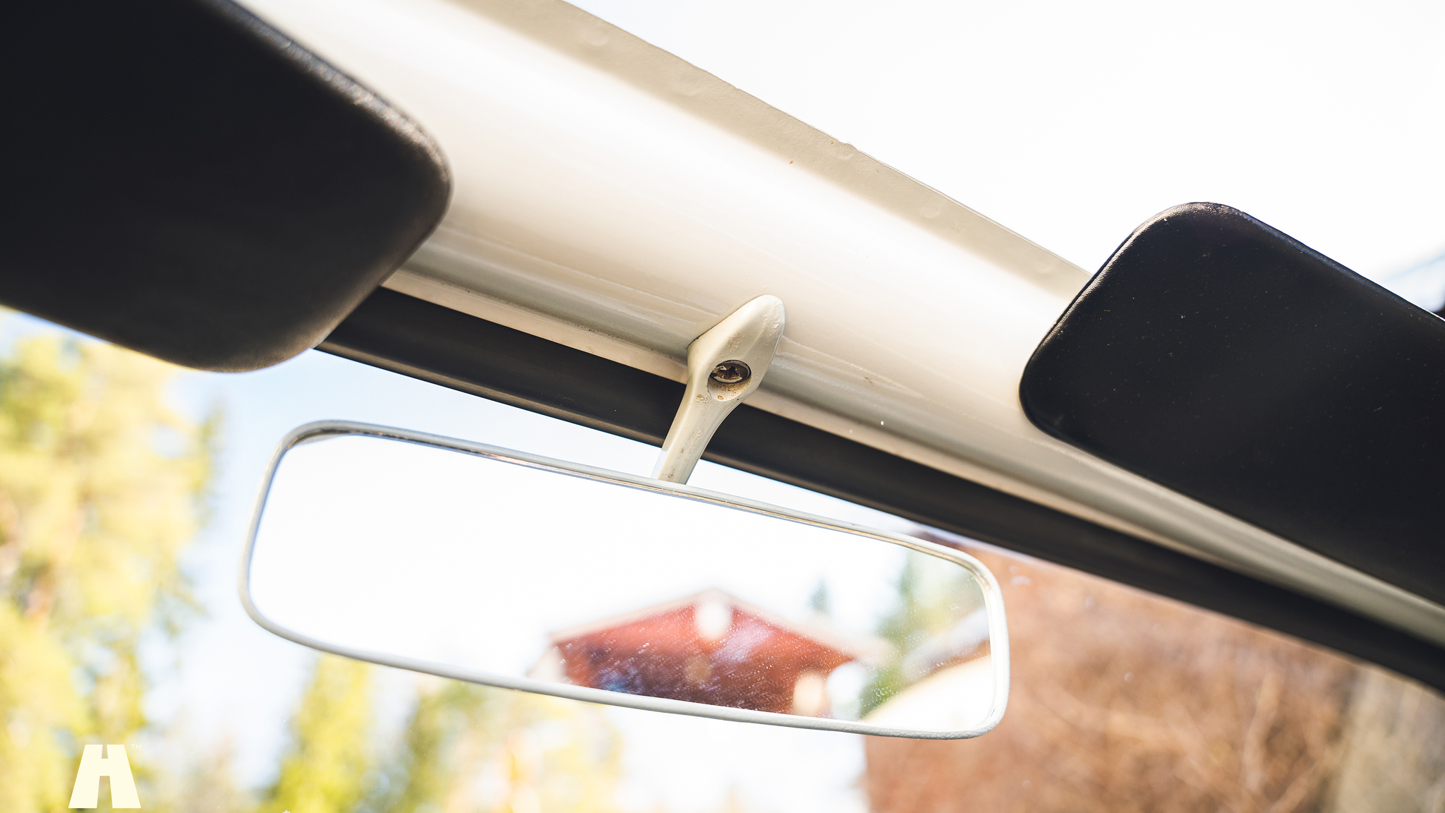 Interior image of 1968 Subaru 360 Deluxe (27)