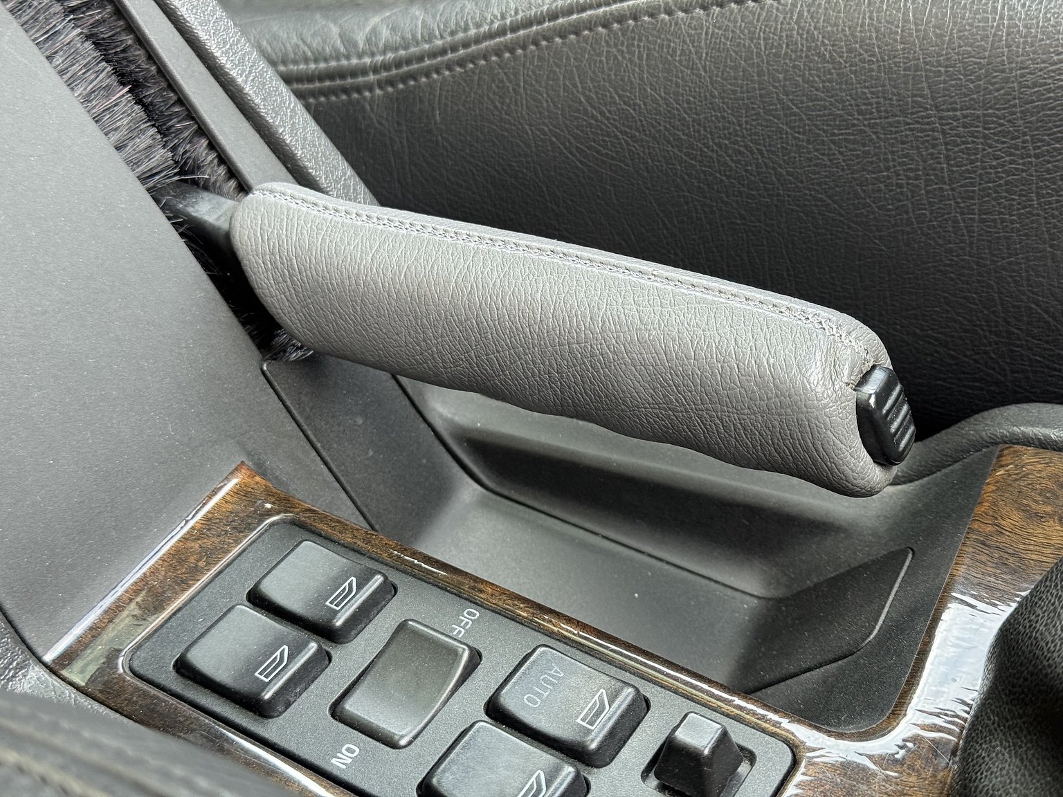 Interior image of 1996 Volvo 850 R