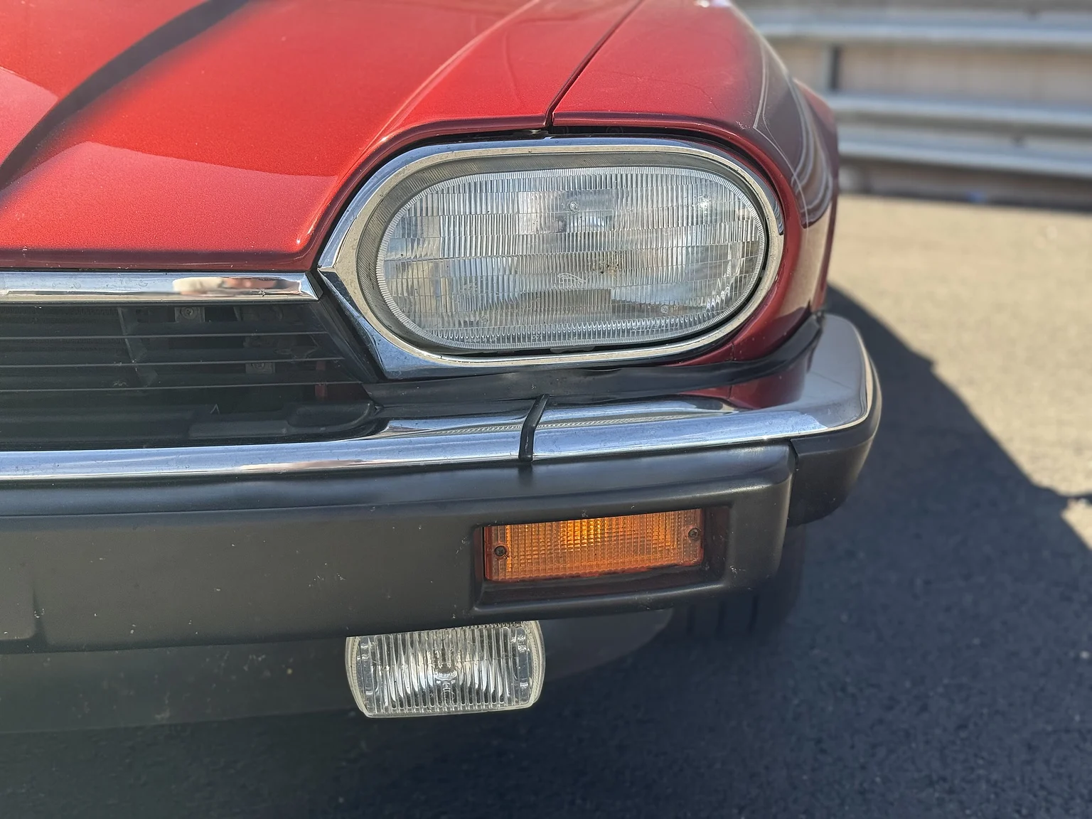Exterior image of 1993 Jaguar XjS Cabriolet (26)