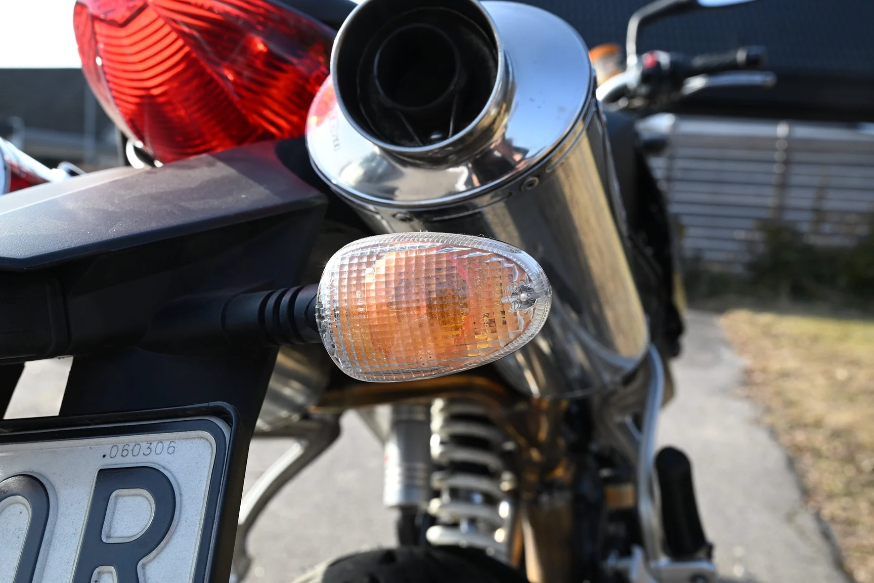 Exterior image of 2005 KTM 990 Super Duke (51)