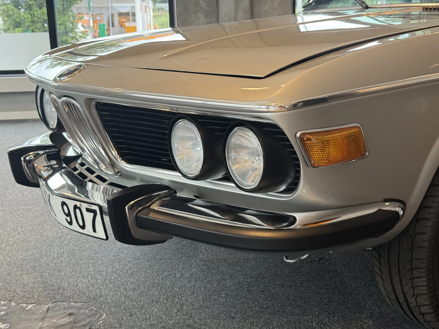 Exteriörbild på 1972 BMW E9 3.0 CSI (25)