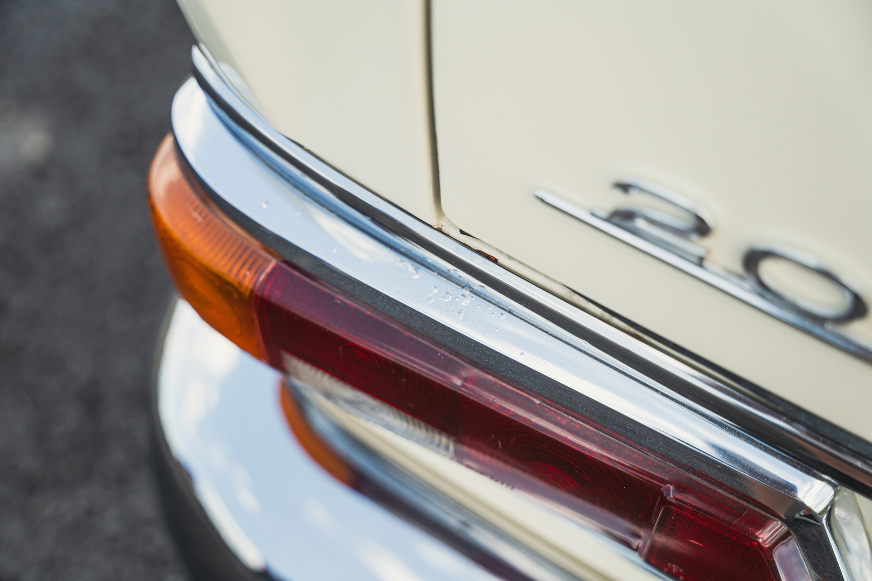 Aussenfoto 1966 Mercedes-Benz 200 D "Heckflosse"