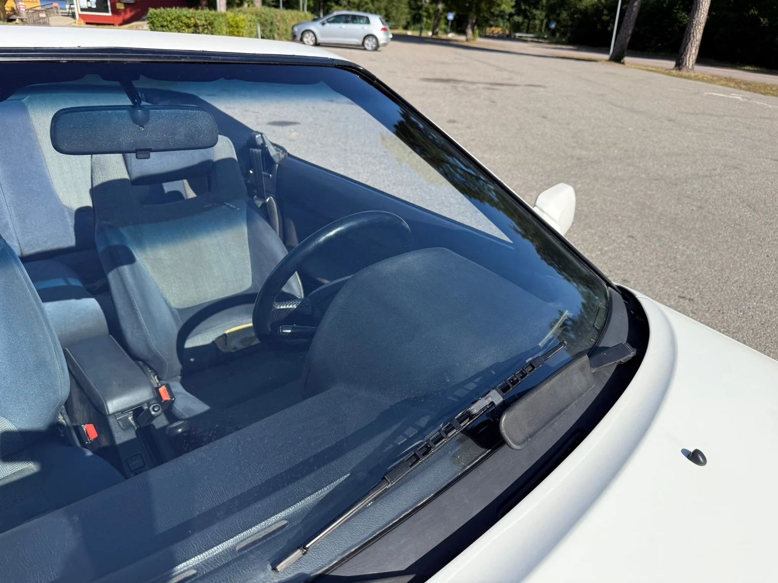 Exterior image of 1988 Toyota Celica Cabriolet (50)