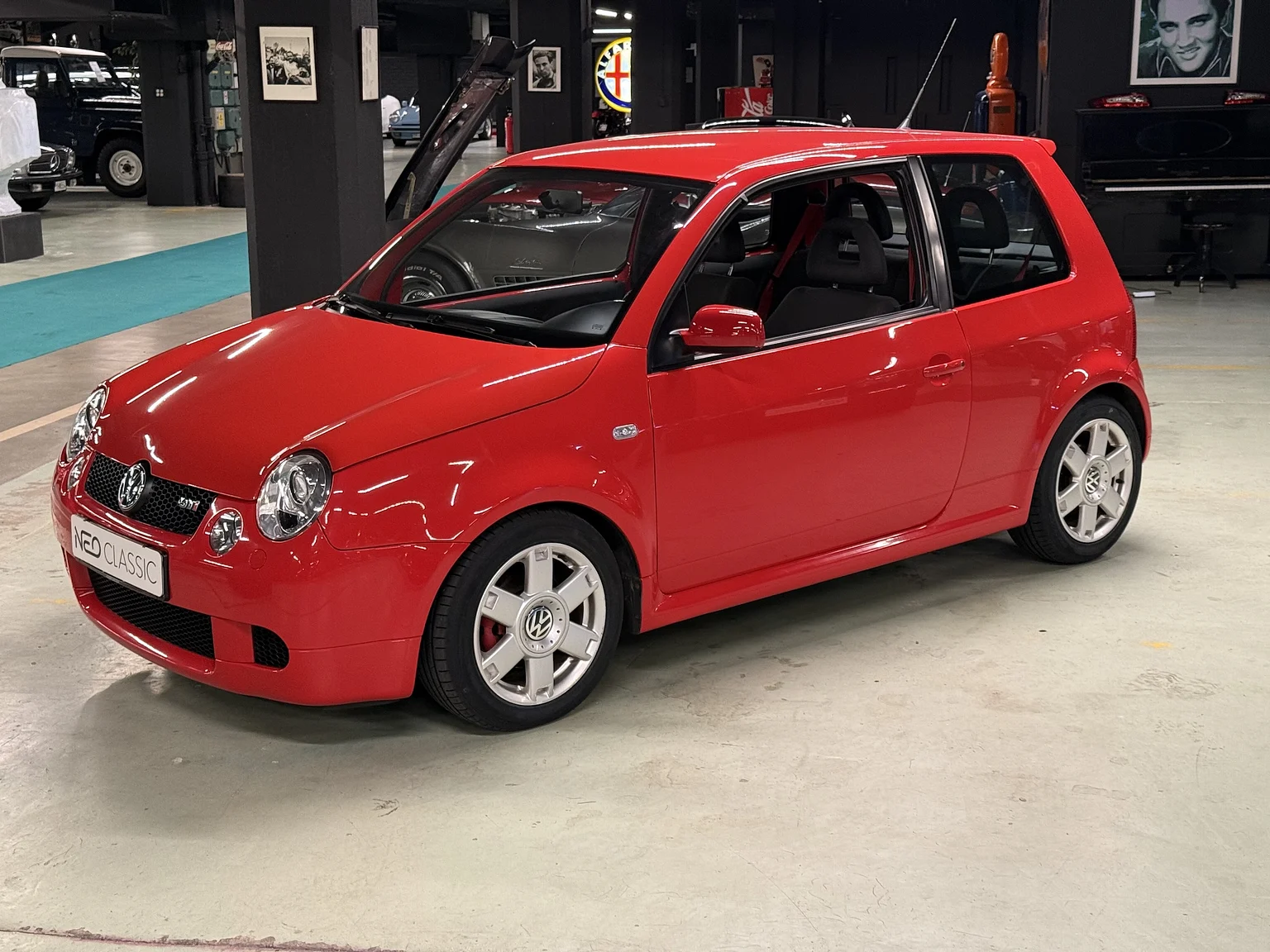 Exterior image of 2000 VW LUPO GTI 2001 (1)