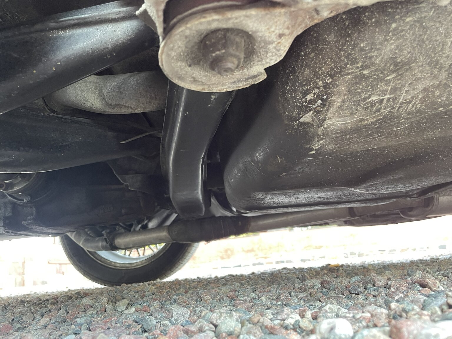 Image of 1987 BMW 320i mechanics