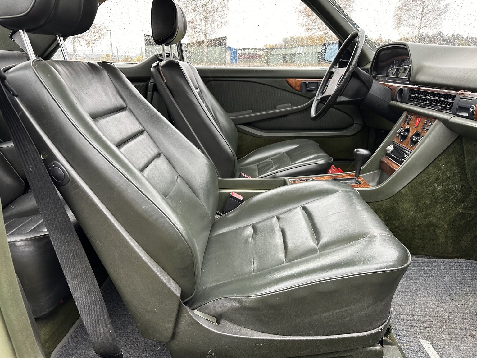 Innenraumfoto von 1983 Mercedes-Benz 500 SEC